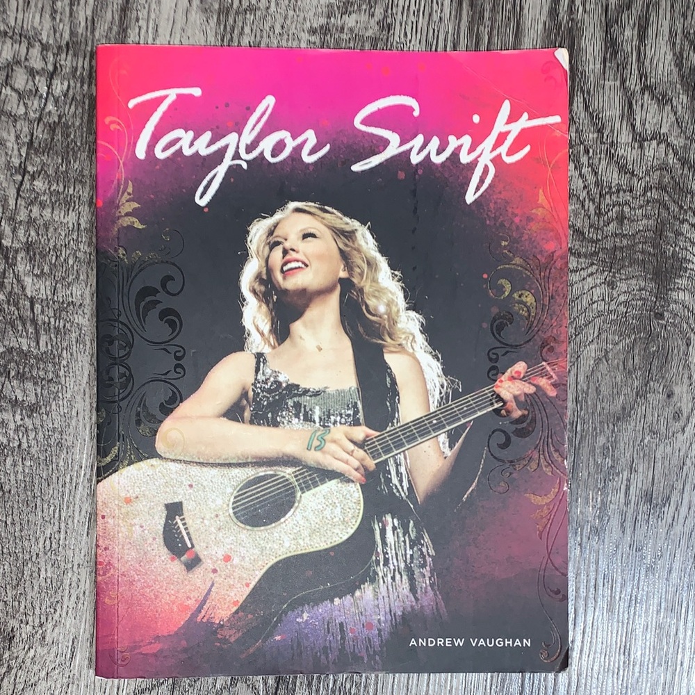 Taylor Swift Book